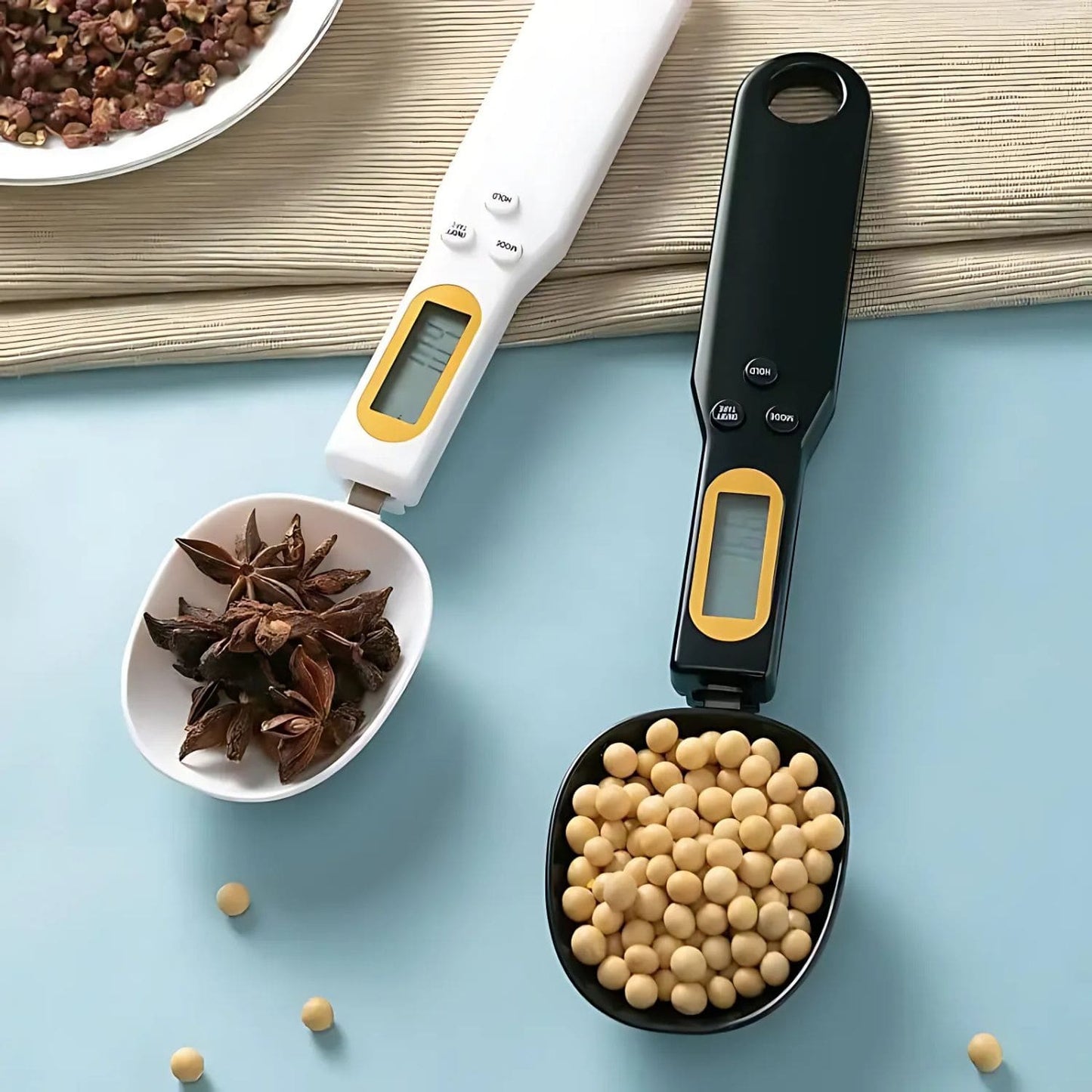 Precision measuring spoon with digital screen for kitchen use